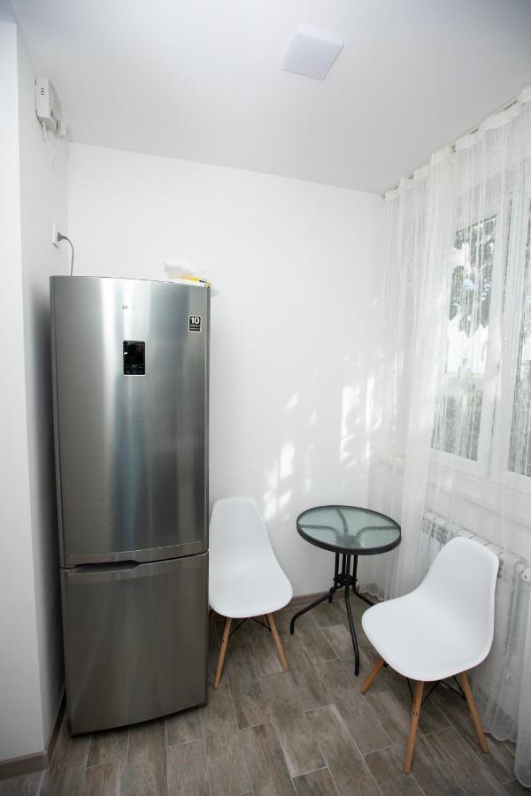Modern Apartment In The Center With The View Of The Majestic Ararat Yerevan Bagian luar foto