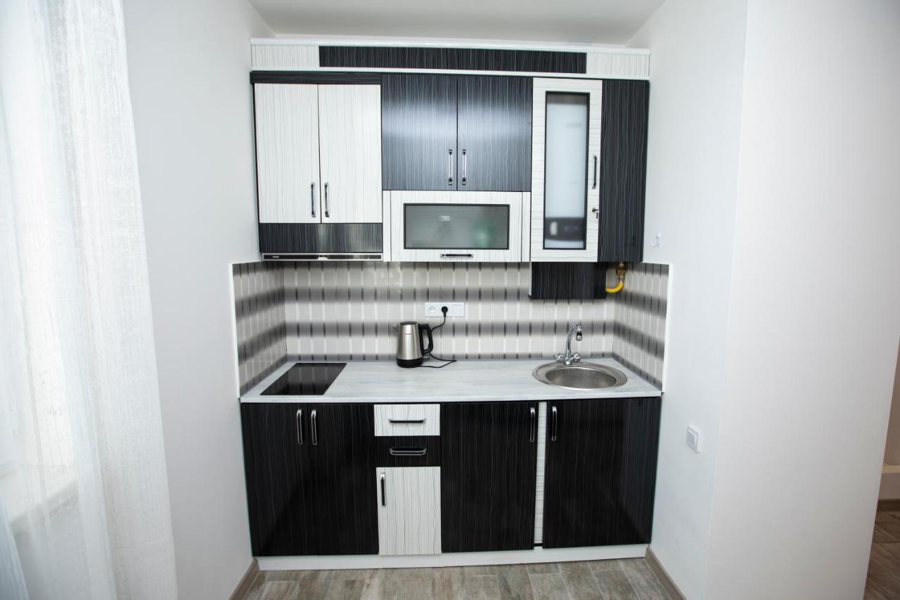 Modern Apartment In The Center With The View Of The Majestic Ararat Yerevan Bagian luar foto